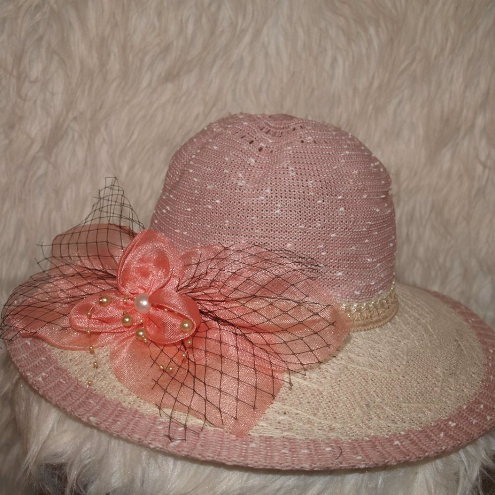 SUN HAT Mauve/Cream With Bow USED FOR PHOTO SHOOT